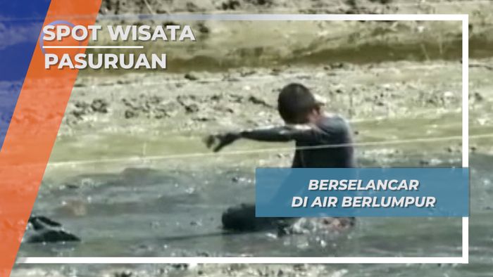 Tradisi Adu Luncur di Lintasan Lumpur Tambak Lekok Pasuruan