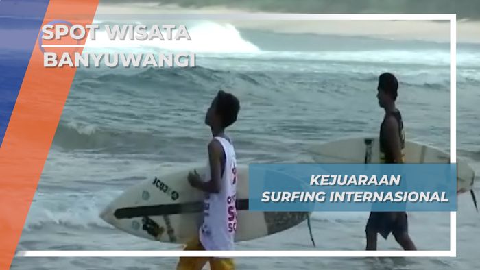 Kejuaraan Adu Luncur Buih Ombak Pulau Merah  Banyuwangi