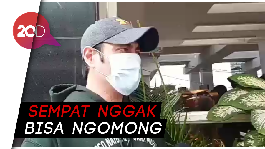 Kronologi Istri Ferry Irawan Dilarikan ke Rumah Sakit Karena Stroke
