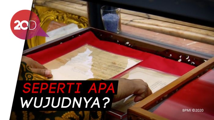 Melihat Naskah Asli Proklamasi Tulisan Bung Karno