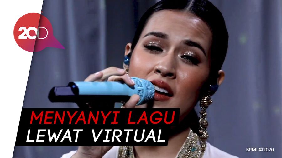 Penampilan Raisa Jelang Pengibaran Bendera di Istana Negara