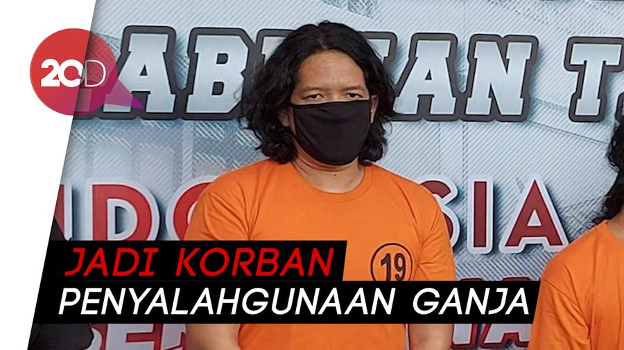 Dengan Tangan Terborgol, Begini Pengakuan Drummer J-Rocks