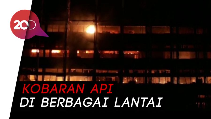 Melihat dari Udara Amukan Api di Gedung Kejagung