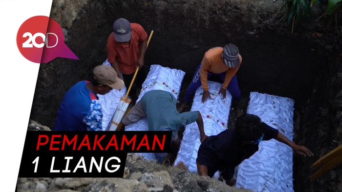 Satu Keluarga Korban Pembunuhan di Sukoharjo Dimakamkan Satu Liang