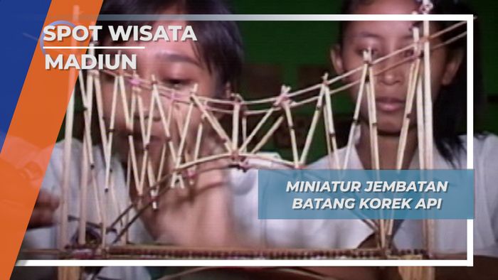 Kreasi Eksotik Madiun, Miniatur Jembatan Batang Korek Api