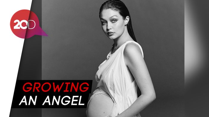 Gigi Hadid Unggah Foto Maternity dengan Gaun Transparan