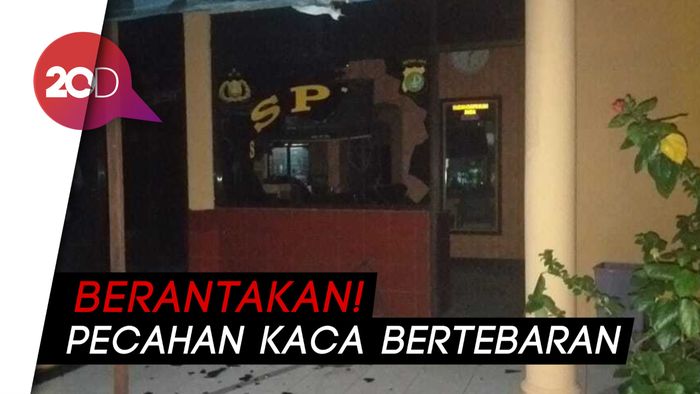 Melihat Kerusakan Polsek Ciracas Usai Diserang 100 Orang