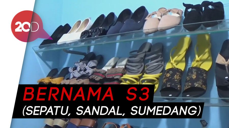 Sepatu Sandal Sumedang Laris Manis saat Pandemi Covid-19