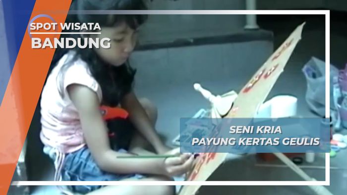 Seni Kria Kerajinan Limbah Kertas, Payung Geulis Bandung