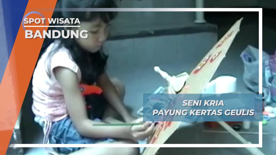 Seni Kria Kerajinan Limbah Kertas, Payung Geulis Bandung