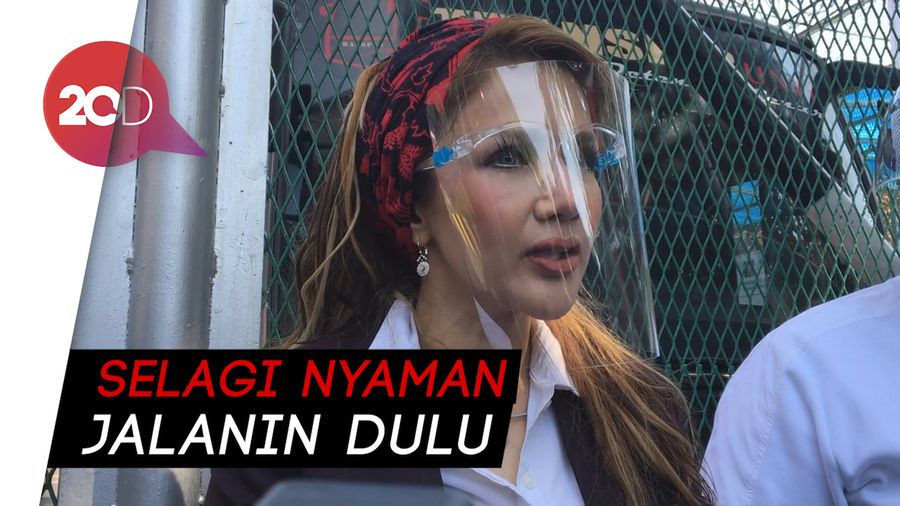 Cerai dengan Galih Ginanjar, Barbie Kumalasari Dekat dengat Pria Prancis