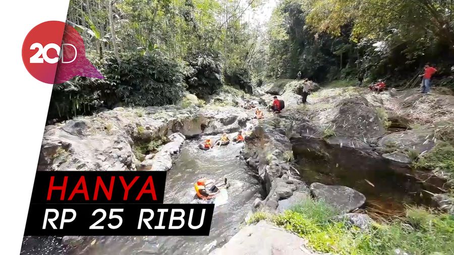 Seru! Pacu Adrenalin di Curug Gede Damar Payung
