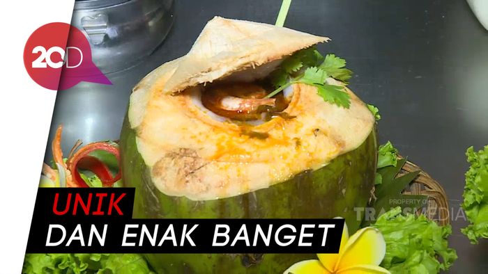 Bikin Laper: Makan Seafood dalam Batok Kelapa