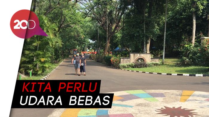 Ragunan Akan Kembali Ditutup, Pengunjung: Sedih Nggak Sedih