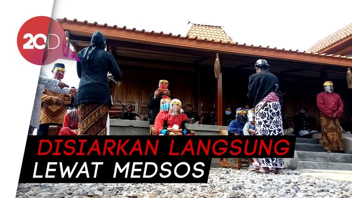 Ritual Cukur Rambut Gimbal Dieng di Masa Pandemi Berlangsung Khidmat