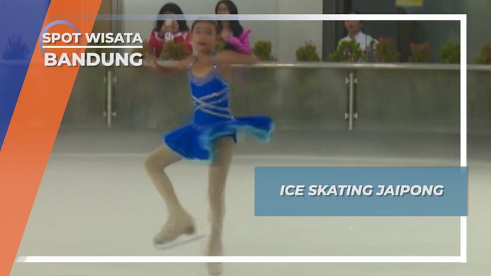 Perpaduan Ice Skating dan Jaipong, Bandung