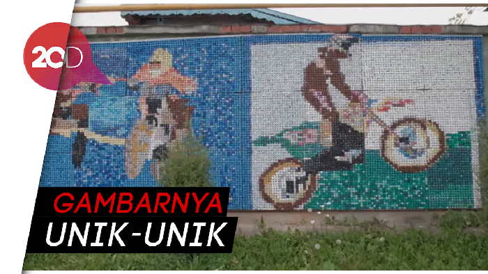Penampakan Rumah Berdinding Tutup Botol Bekas di Rusia