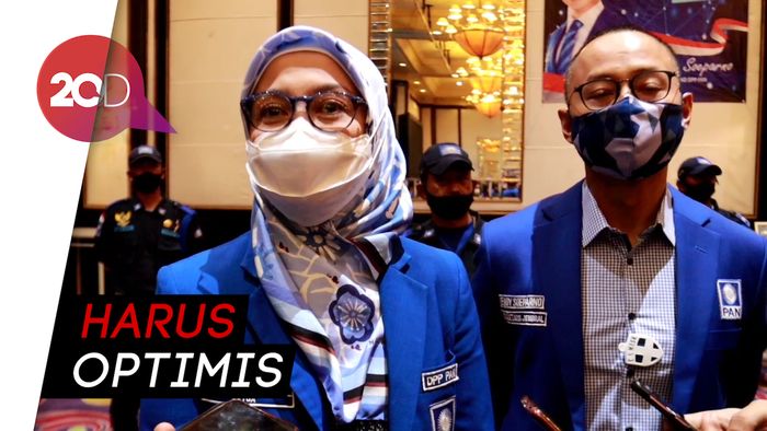  Artis Desy Ratnasari Resmi Jadi Ketua DPW PAN Jawa Barat