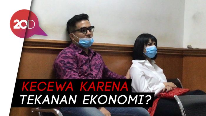 Sidang Tuntutan Ditunda, Vanessa Angel Diam Seribu Bahasa