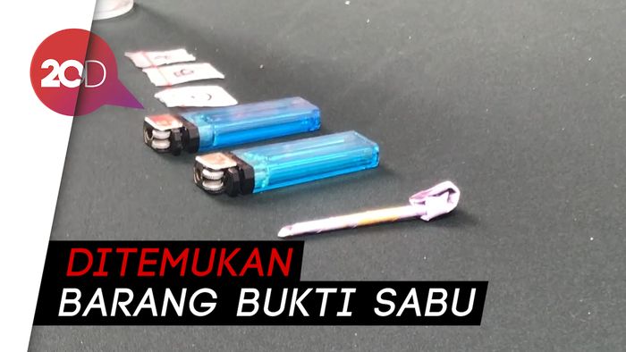 Detik-detik Penangkapan Pesinetron RR Terkait Narkoba