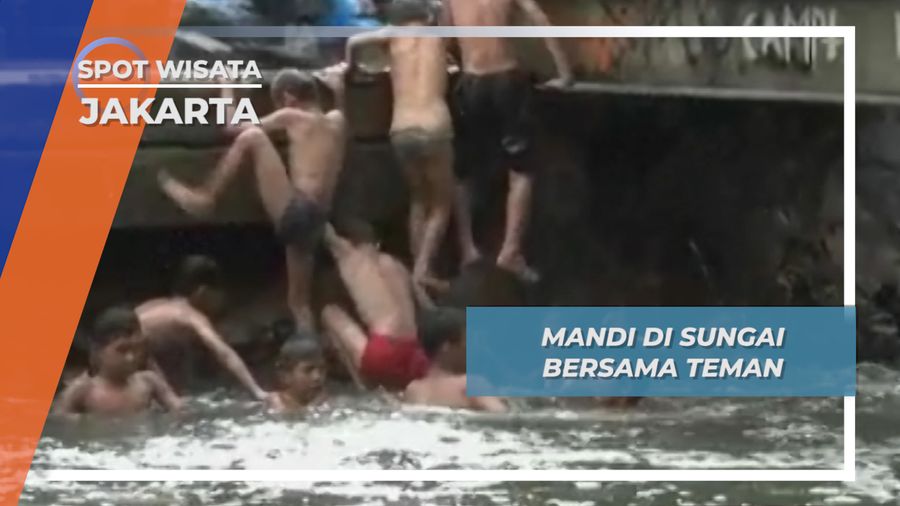 Sungai Ciliwung Gajah Mada Jakarta, Wahana Bermain Air Bagi Anak-anak Setempat