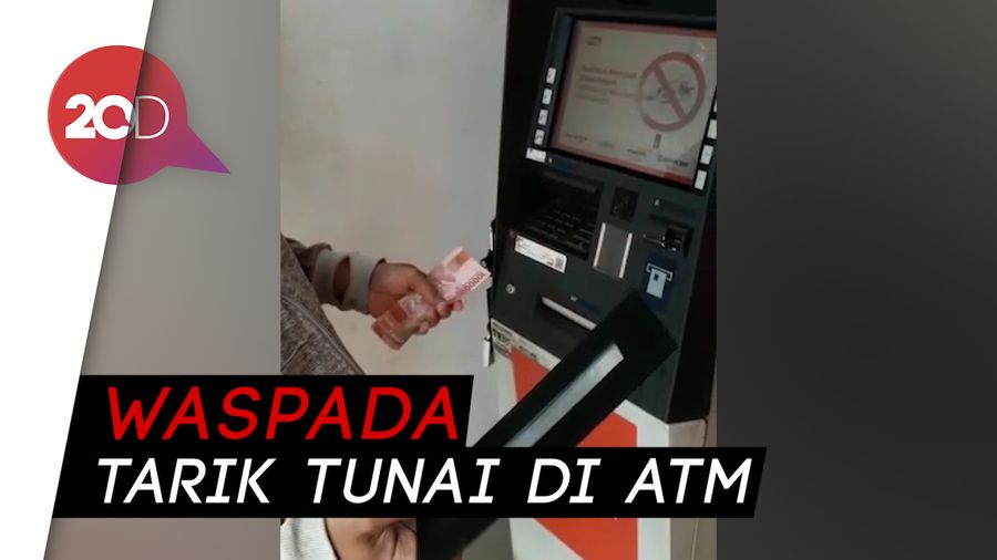 Waspadai Tarik Tunai di ATM, Duit Tak Keluar Terganjal Pelat Besi