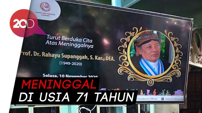 Suasana Rumah Duka Maestro Gamelan Solo Rahayu Supanggah