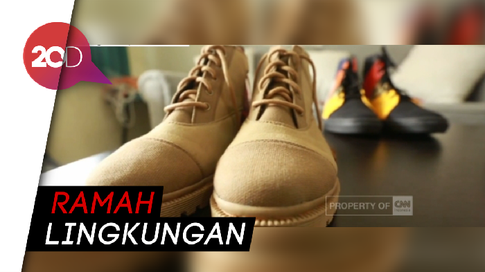 Kreatif! Sepatu Keren dari Limbah Kain Perca