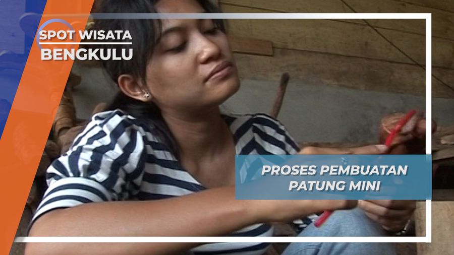 Pembuatan Patung Mini, Kerajinan Khas Lubuk Resam, Bengkulu