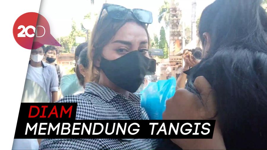 Nora Alexandra Diminta Setia dengan Jerinx SID
