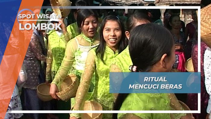 Wajib Memakai Kebaya untuk Ritual Mencuci Beras di Desa Sesait, Lombok
