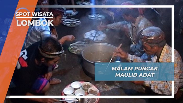 Hidangan Istimewa di Malam Puncak Maulid Adat Desa Sesait, Lombok