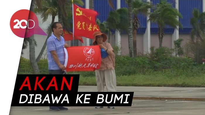 Momen Peluncuran Wahana China ke Bulan untuk Ambil Bebatuan