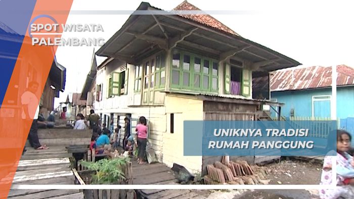 Keseharian Kehidupan Rumah Panggung di Atas Sungai Musi Palembang