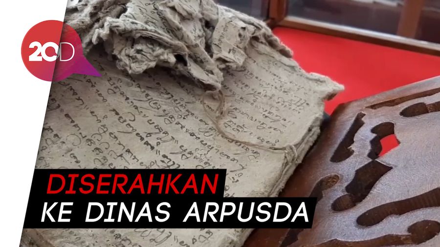 Naskah Kuno Berusia Ratusan Tahun Ditemukan di Banyumas