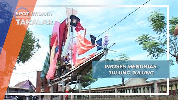 Menghias Julung-Julung Menjadi Seperti Kapal di Desa Cikoang, Takalar