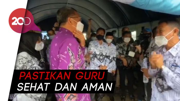 Persiapan Sekolah Tatap Muka, Guru-guru se-Sulsel di Swab Masif