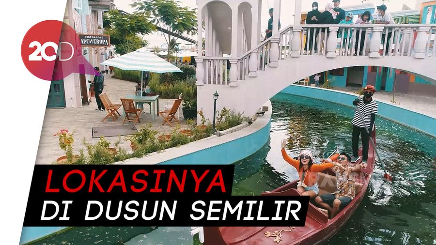 Celebrity on Vacation: Main ke Santorini Van Java di Semarang