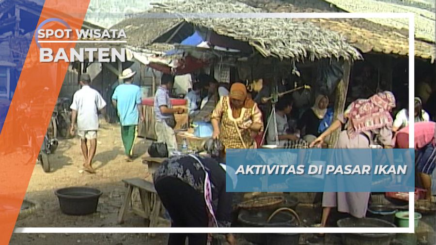 Perburuan Ikan Segar Hasil Tangkapan Nelayan di Pasar Ikan Citeureup, Banten