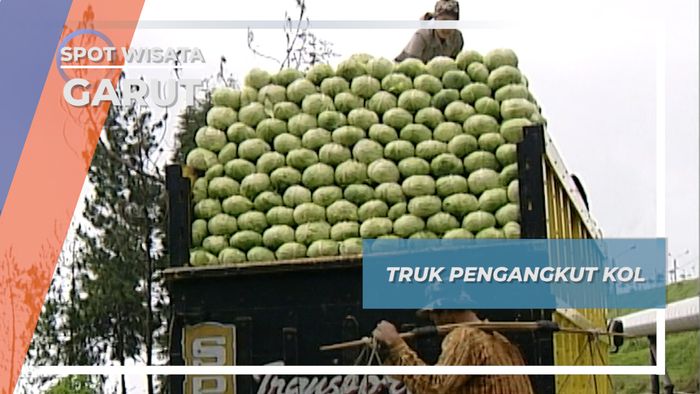 Rutinitas Truk Pengangkut Kol Antar Kota , Garut