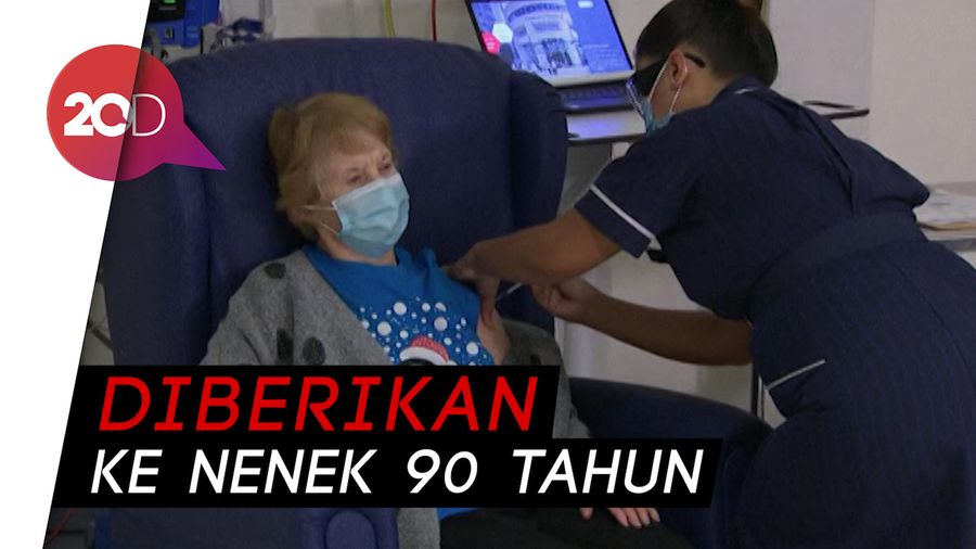 Momen Vaksinasi Corona Perdana di Inggris