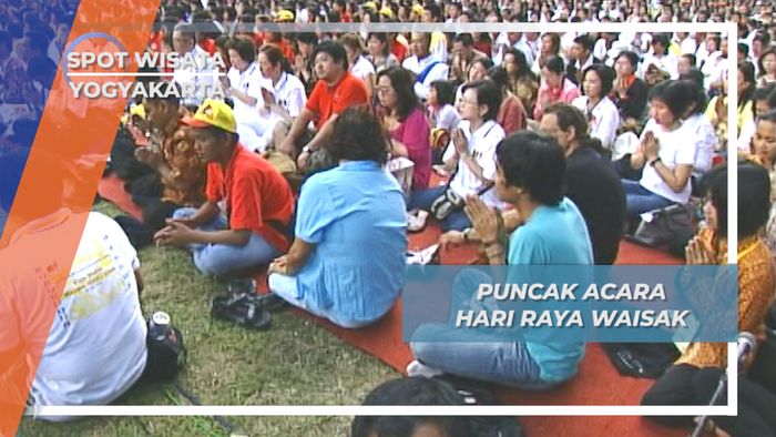 Mantra dan Doa Hari Raya Waisak Candi Borobudur Magelang