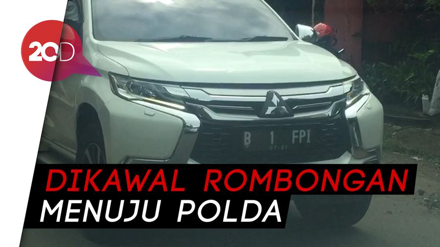 Momen Habib Rizieq dan Rombongan Tinggalkan Megamendung Menuju Polda