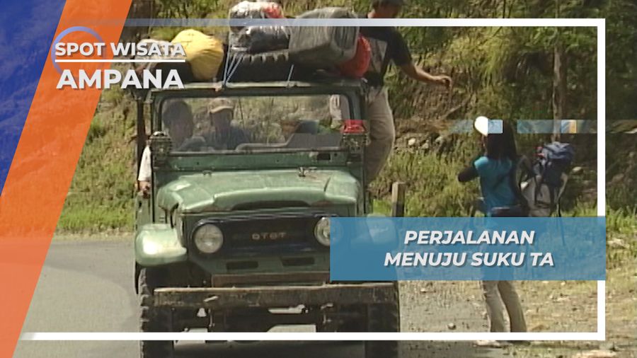 Hardtop Pun Tersangkut Di Jalan Lumpur Desa Mpoa Tojo Una-Una, Sulawesi Tengah