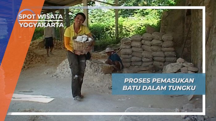 Proses Pemasukan Batu dalam Tungku, Yogyakarta