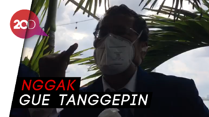 Dipolisikan Andar, Hotman Paris Acungkan Jari Kelingking