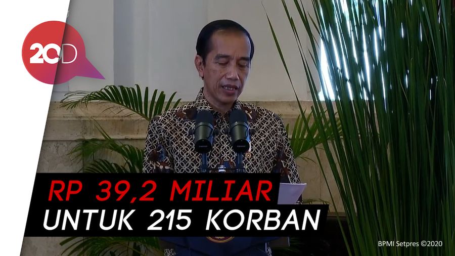 Jokowi Serahkan Kompensasi ke Korban Terorisme Masa Lalu