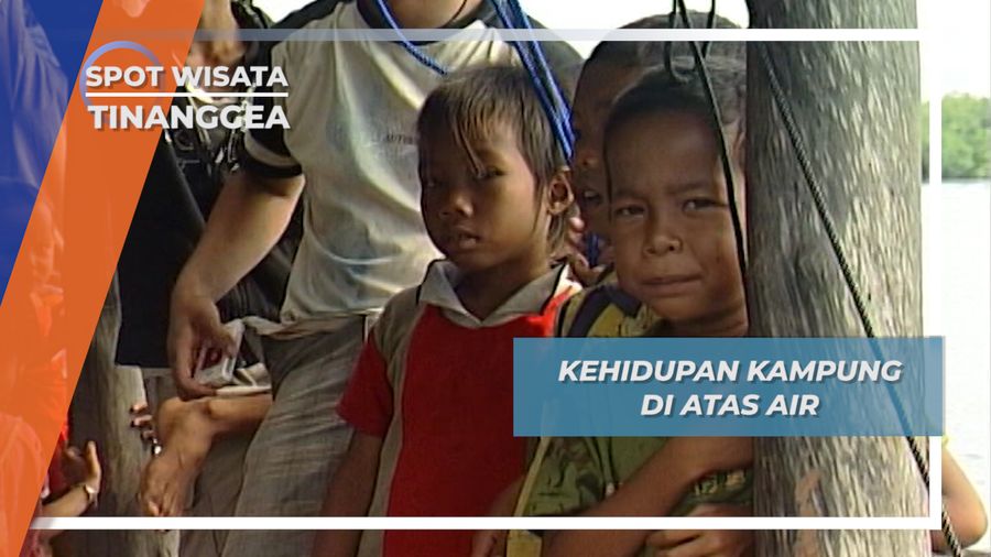 Kampung di Atas Air Tinanggea Konawe Sulawesi Tenggara 