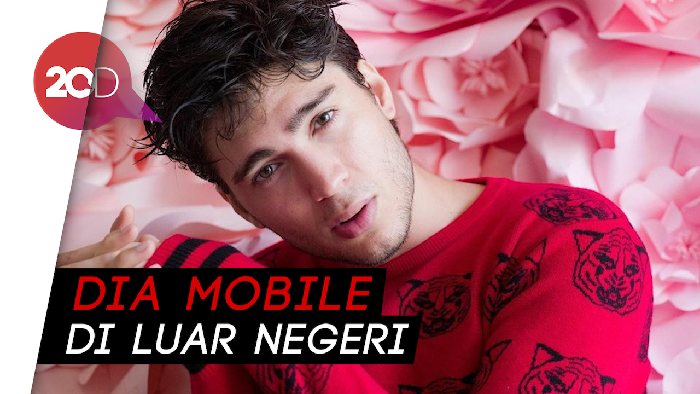 Aura Kasih Jelaskan Keberadaan Suaminya Saat Ini