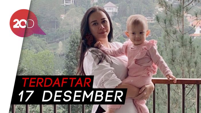 Selain Gugat Cerai, Aura Kasih Juga Minta Hak Asuh Anak